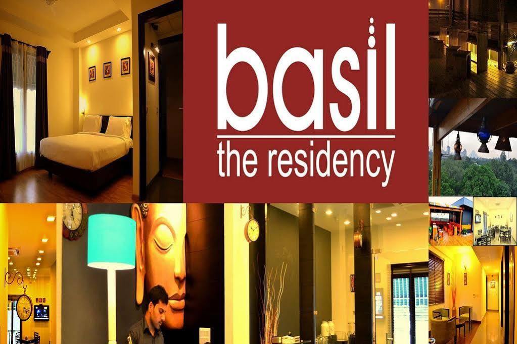 Siesta Basil - Okhla Hotell New Delhi Exteriör bild