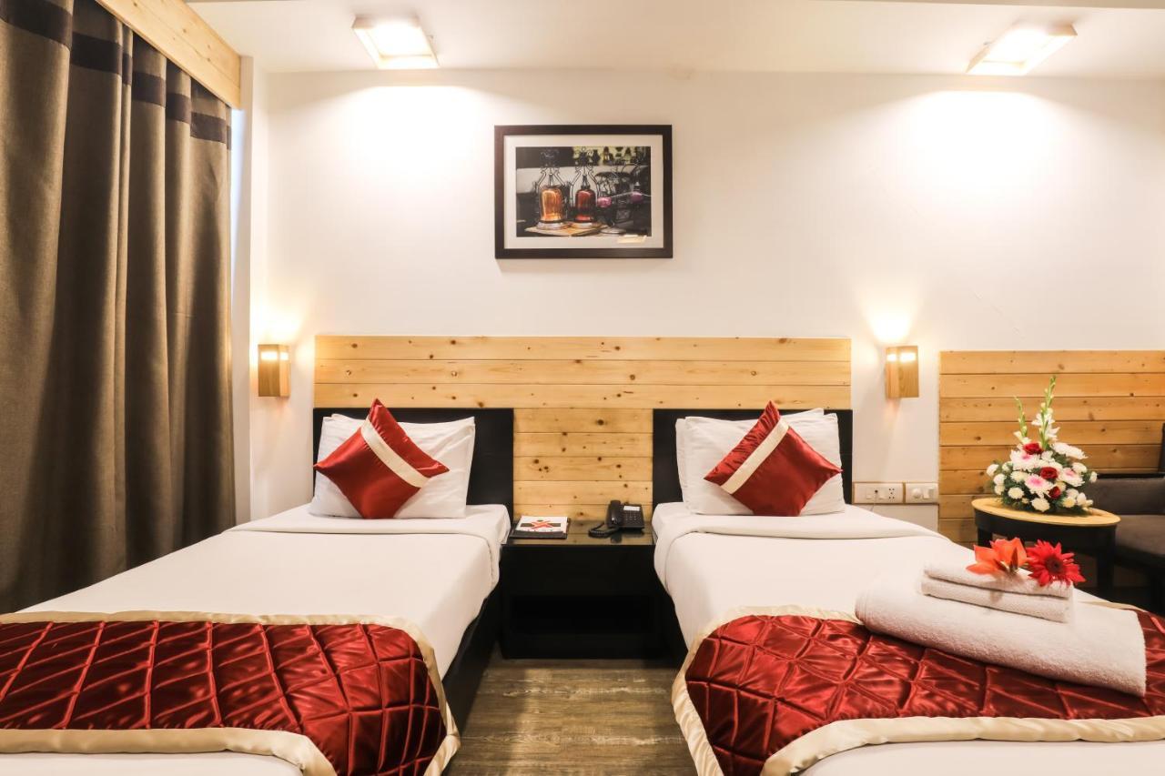 Siesta Basil - Okhla Hotell New Delhi Exteriör bild