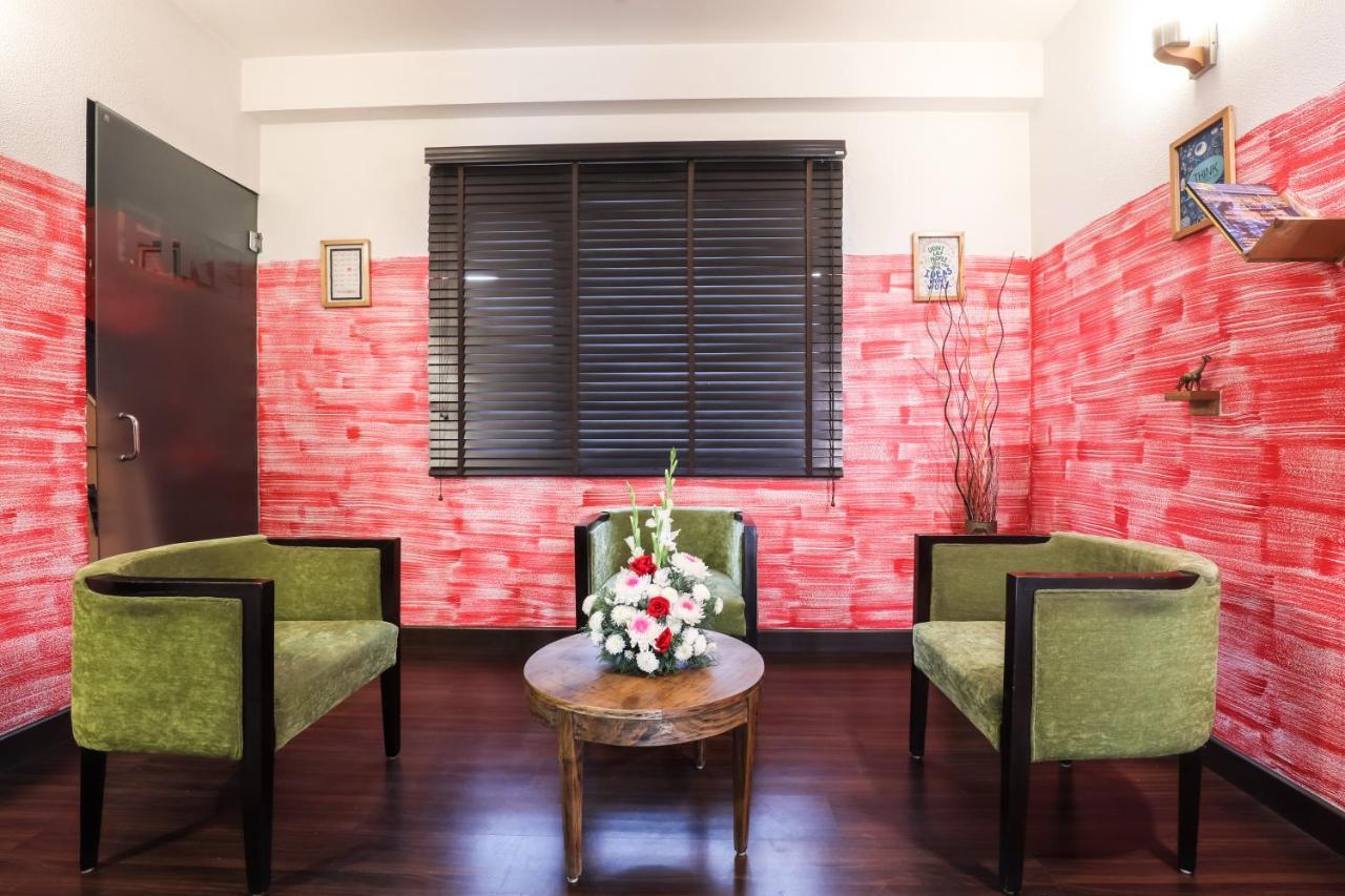 Siesta Basil - Okhla Hotell New Delhi Exteriör bild